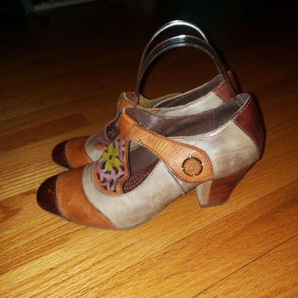 L'Artiste Springstep heels - Picture 2 of 8